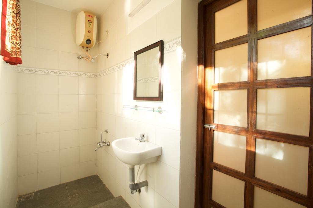 The Annex, Isai Ambalam Guest House Auroville Buitenkant foto