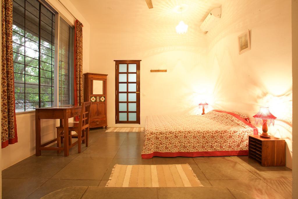 The Annex, Isai Ambalam Guest House Auroville Buitenkant foto